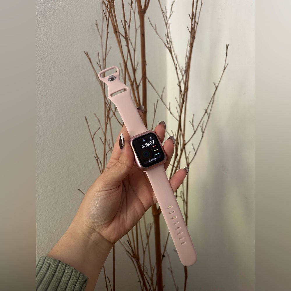 Apple Watch Series 3 Rose Gold 38 MM - NO BOX!